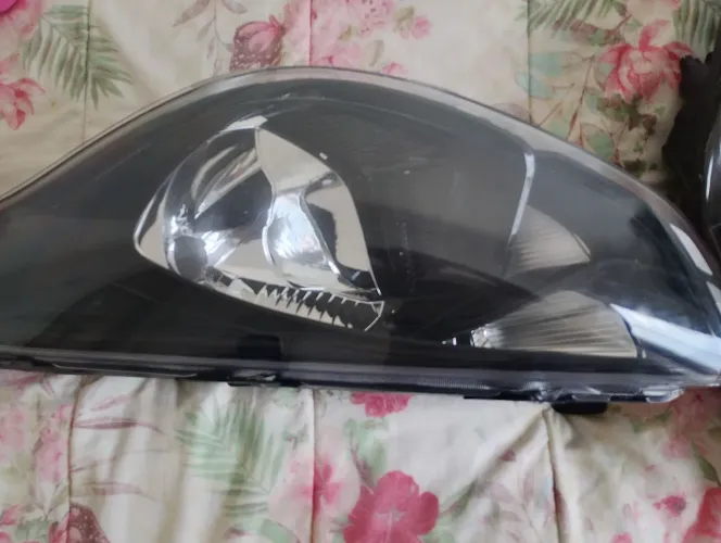 Vendo farol Ford Ka 