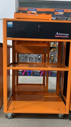RACK MOVEL PARA COMPUTADOR ABERTO