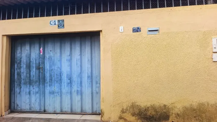 IMÓVEL COM 02 RESIDENCIAS INDEPENDENTES NA VILA ALVORADA OPORTUNIDADE PARA INVESTIDORES