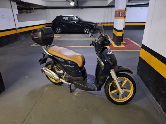Vendo Scooter Aprilia Scarabeo 200 cc