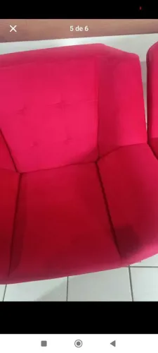 Vendo duas poltronas semi nova estado de novo muito bem conservada 