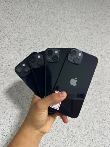 14 128Gb <br>Preto <br>?% variadas <br>R$2100<br>Detalhes de uso ?