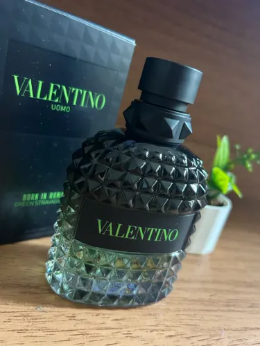 VALENTINO BORN IN ROMA GREEN STRAVAGABZA UOMO - 100ml
