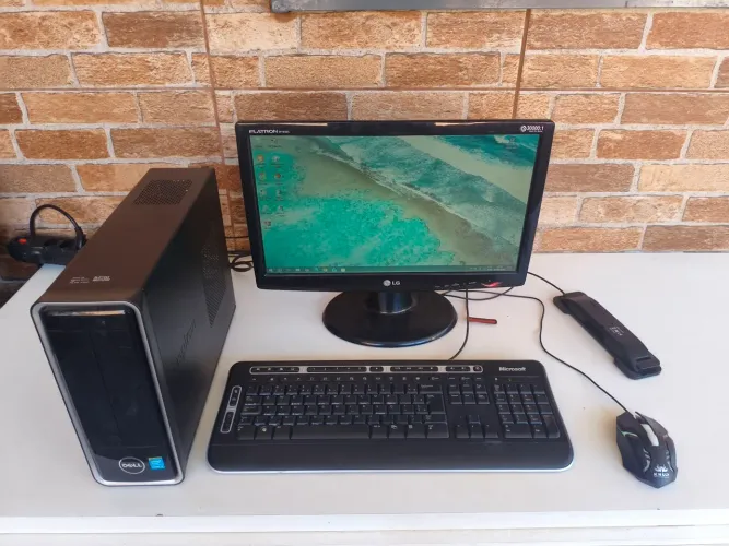 Computador de mesa Dell Inspiron 3647