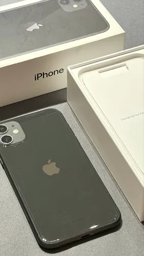 Iphone 11 128GB impecável (nunca aberto)