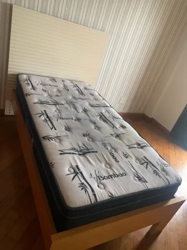 Cama de solteiro