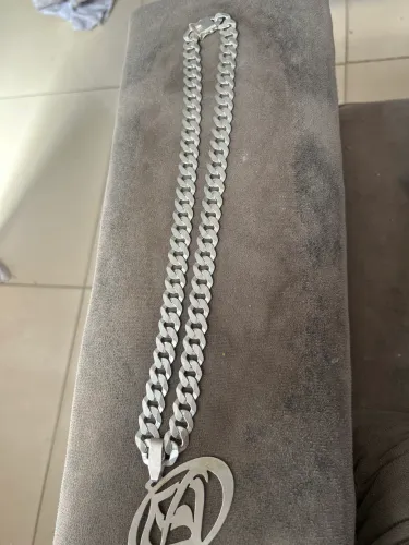 Vendo corrente de prata nova zerada com pingente da escolher 16mm 75cm 120g pingente 15g
