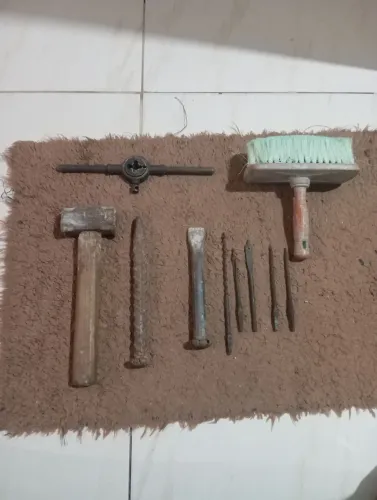 Ferramentas pra pedreiro....