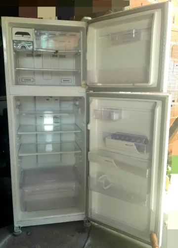 Geladeira Electrolux frost free grande