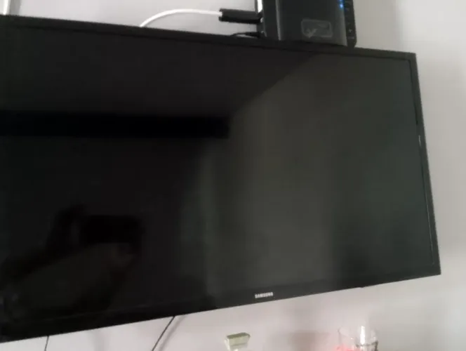 Tv para retirada de peças