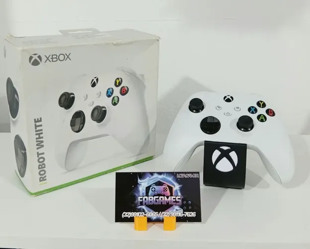 Controle Xbox Series. Semi novo. Aqui na LOJA FABGAMES