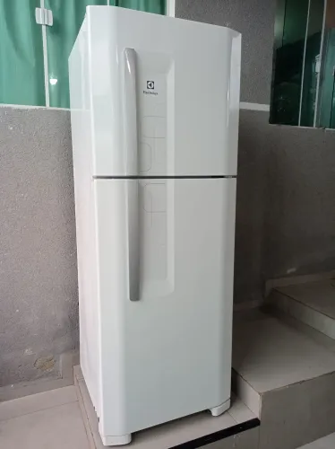 Geladeira Electrolux degelo seco posso entregar