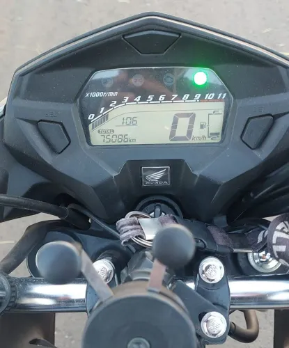 Titan 160