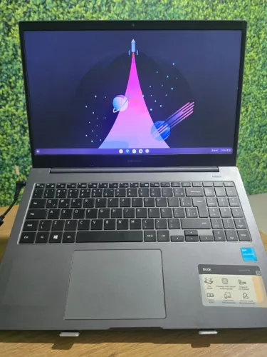 Notebook Samsung Book Perfeito para Estudo e Trabalho Sistema Ultra Rápido
