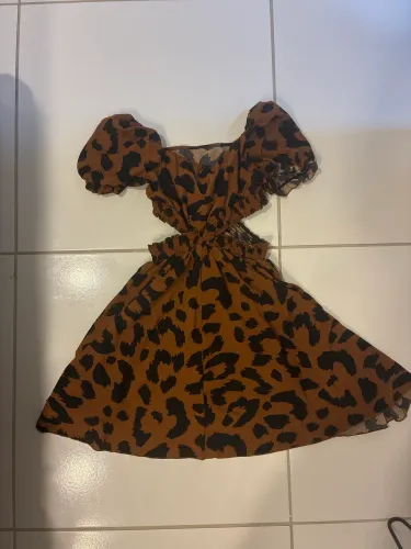 4 Vestidos infantis 12 anos 