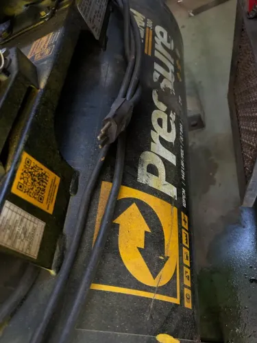 Compressor de Ar de Pistão Pressure Storm 300 