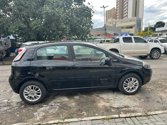 Fiat Punto Attractive 1.4 Fire Flex 8V 5P 2014