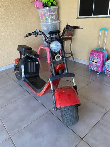 Scooter elétrica PT2. 2.000 W. Faço R$2.350