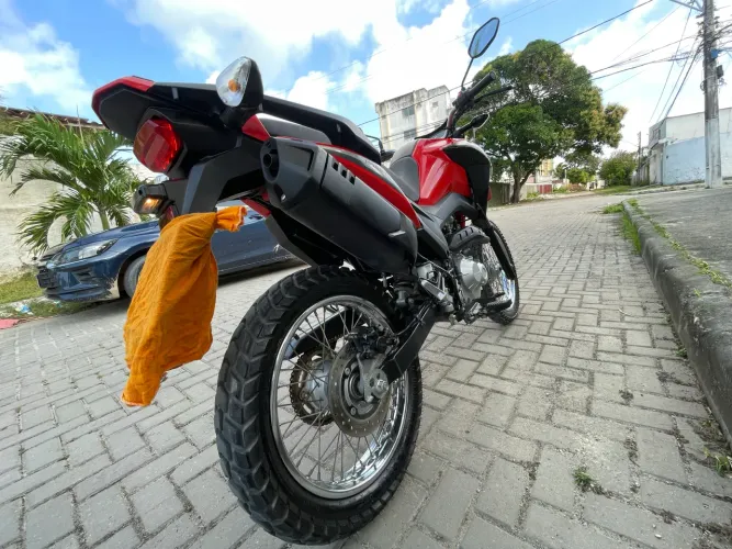 Vendo Honda NXR 160 Bros Flex / CBS / ABS (2025)