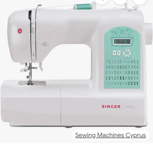 Máquina de costura Singer nova