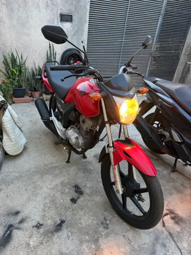Vendo ou troco por carro ou outra moto de maior cilindrada