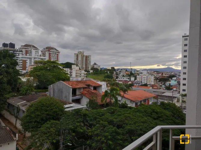 Cobertura à venda 3D(1suíte) 2 vagas c/144m2 privativos no Canto, Estreito, Floripa.