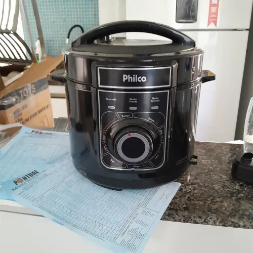 Vendo panela de pressão elétrica Philco nunca usada