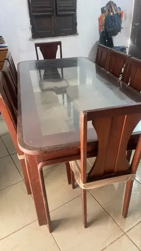 Mesa madeira pura 8 cadeiras