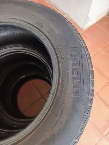 4 pneus Pirelli 205/65 R15 94T
