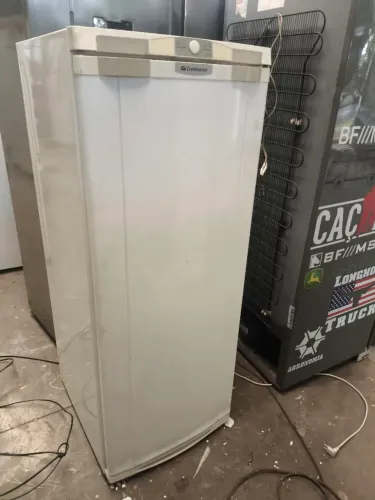 Vendo mini geladeira para kit net apartamento e casal