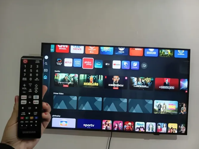 Vende-se uma SmartTV gaming de 43.