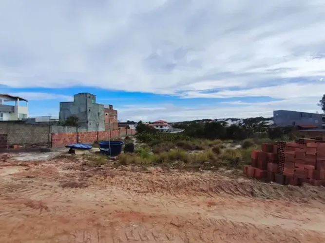 Terreno com 500m² em Jauá