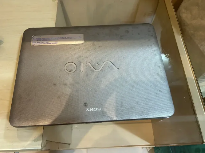 Vendo notebook quebrado para sucata 