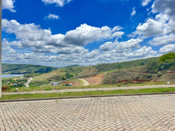 Terreno com vista para a represa no Estrela do Lago para venda