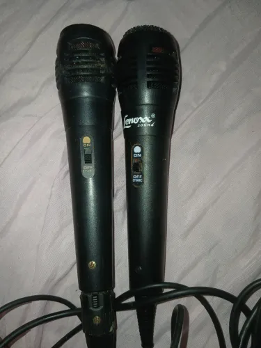 2 microfones