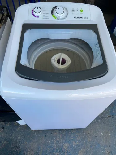 Máquina de lavar da cônsul semi nova