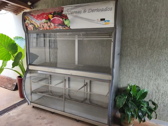 Expositor de carnes pego rolo