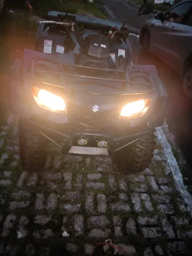 Quadriciclo Suzuki 450cc king Quad 4x4 automática