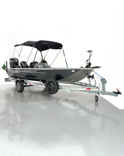 Barco lancha Levefort Apolus 600 S + Motor popa Mercury 100HP ELPT EFI + Reboque