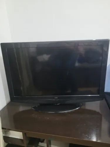 Tv aoc 32 com conversor integral imagem boa