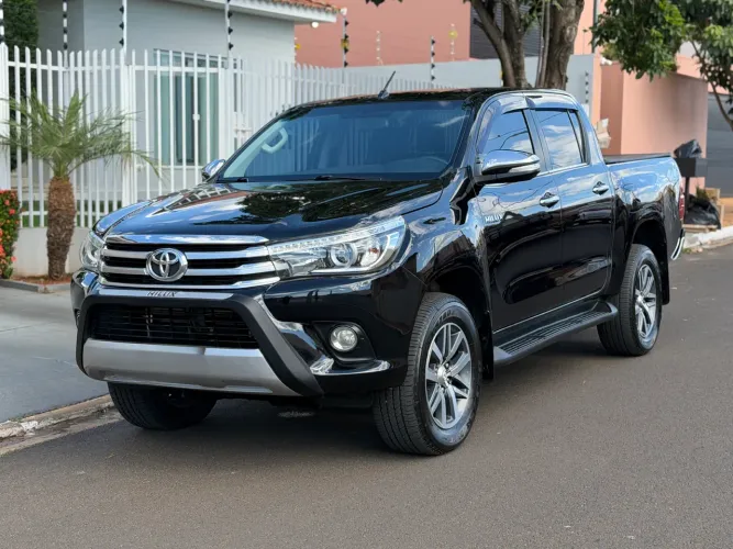 Toyota Hilux CD SRX 4X4 2.8 TDI 16V Diesel Aut. 2017