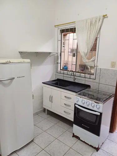 Alugo kitnet na Trindade