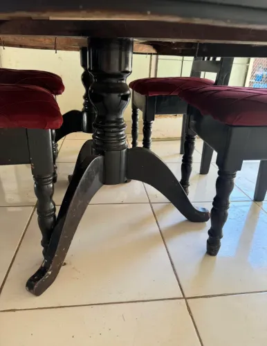 Mesa de cerejeira