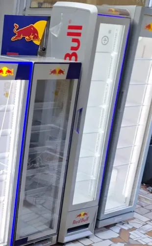 Geladeira expositora - Redbull - Cervejeira