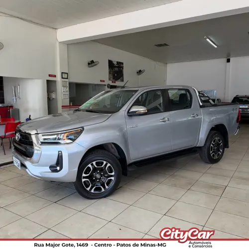 Toyota Hilux CD SRV 4X4 2.8 TDI Diesel Aut. 2025