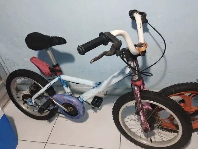 Bicicleta infantil menina