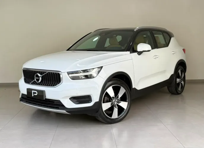 Volvo XC40 XC 40 T-4 Momentum 2.0 190cv FWD 2020