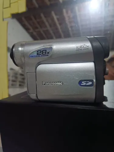 Filmadora Panasonic funcionando fita , bandeja saindo