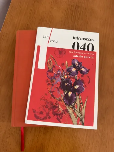 Livro Água fresca para as flores - edição intrínsecos