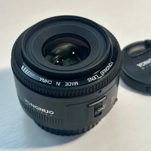 Lente Yongnuo 35mm f/2
